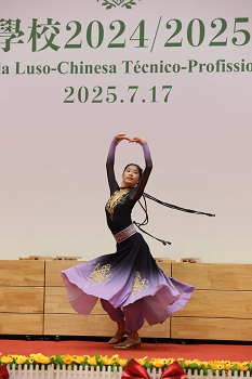 本校舉辦2024/2025學年畢業典禮
