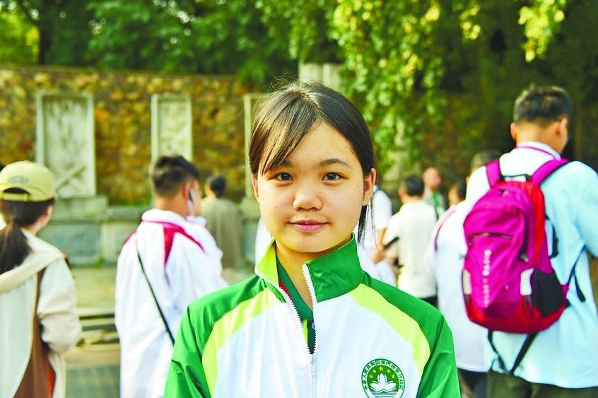 港澳青少年升旗隊訪京 感悟國家歷史文化
